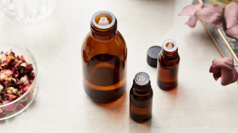 Best-smelling Essential Oils for Your Home - Tested Review